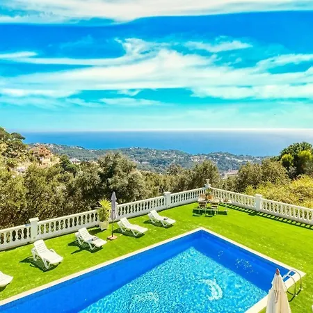 Costacabana - Sunrise * Lloret de Mar