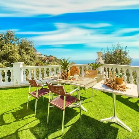 Villa Costacabana - Sunrise